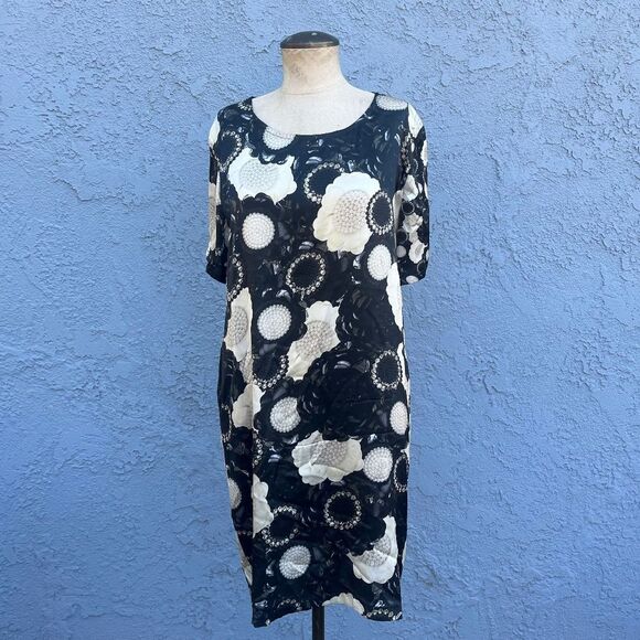 Silk Shift dress in Size 10 floral whimsygoth Romance Was Born - Picture 1 of 9